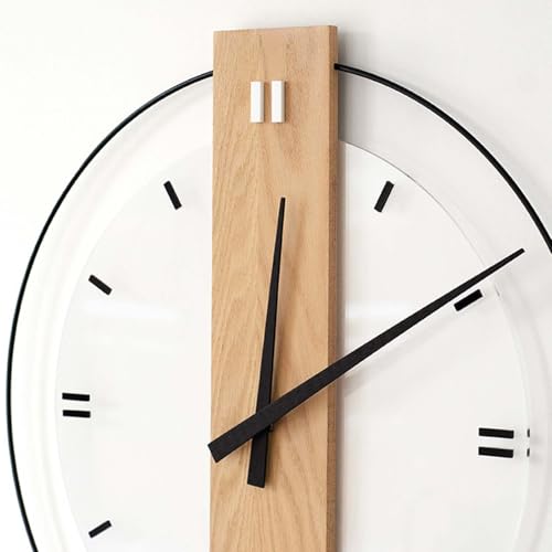 Horloge murale suspendue déco pour une chambre d'amis chaleureuse et zen