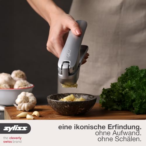 Zyliss Knoblauchpresse Susi 4, Presst Knoblauchzehen auch mit Schale – Ansicht 3