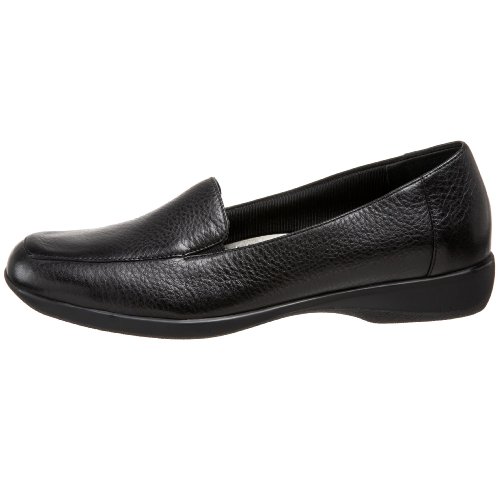 Image of Trotters Women's Jenn Loafer