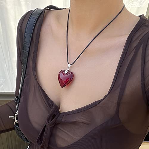 LAKIYOYO Chunky Red Heart Choker Necklace for Women Big Red Glass Heart Pendant Chunky Heart Necklace Adjustable Velvet Chain Heart Necklaces Y2K Jewelry Gifts for Teen Girls4