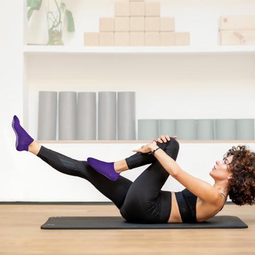 Image of Yoga Socks with Grips for Women Non Slip Pilates Socks Anti Skid Grippy Ankle Athletic Socks 3 Pairs