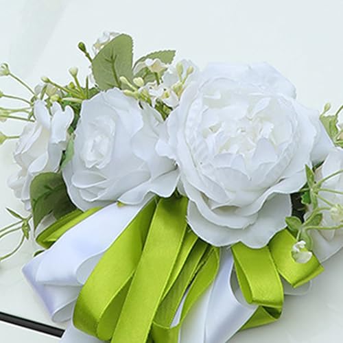 Cérémonie de mariage champêtre parure florale voiture blanc et vert