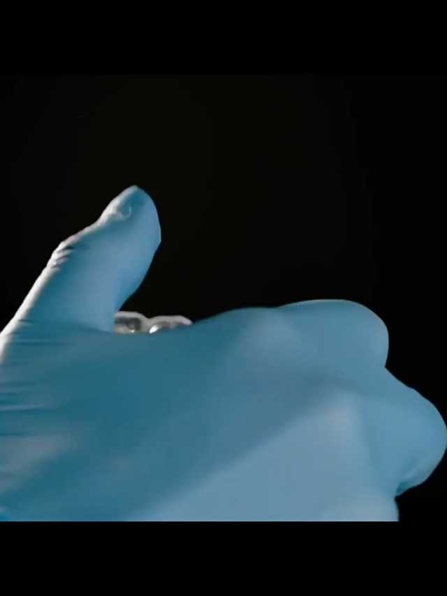 Antinsky Dental Guide Resin for DLP LCD 3D Printer UV-Curing 405nm Special for Dental Guide Plate High Temperature Sterilization Low Odor Drilling Tapping High Precision High Strength Clear 1KG