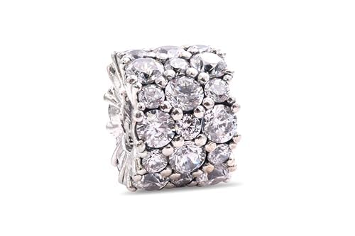 Evita pulseras apagadas con Dijes centelleantes PANDORA Timeless 3