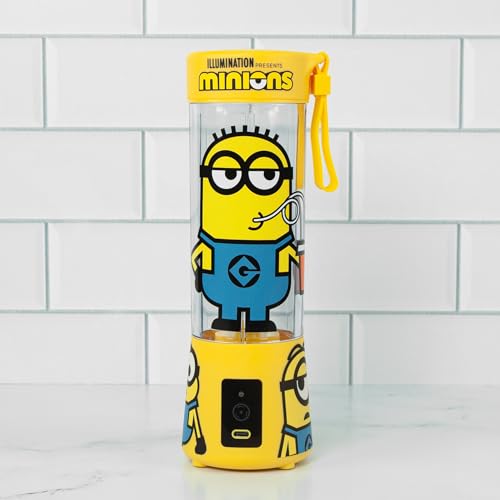 Uncanny Brands Minions USB-Rechargeable Portable Blender