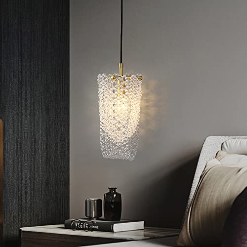 Chandelier cristal compact pour sublimer un plafond bas sans encombrer