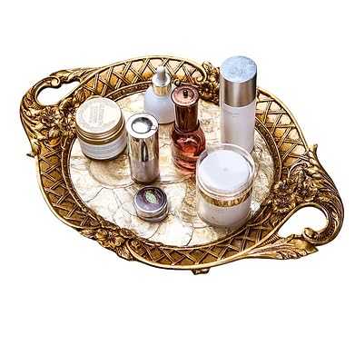 Plateau de table basse pour un salon élégant et rangé