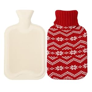 SAMSYOKI 2 Liter Wärmflasche mit Bezug, Bettflasche Auslaufsichere mit Weichem Strickbezug Kuschelig Warmflasche Weihnachten Große Wärmflaschen zur Schmerzlinderung Wärme und Kältetherapie(Rot)