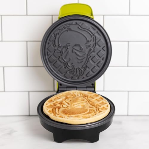 Image of Uncanny Brands Dr. Seuss The Grinch Waffle Maker - The Grinch on Your Waffles