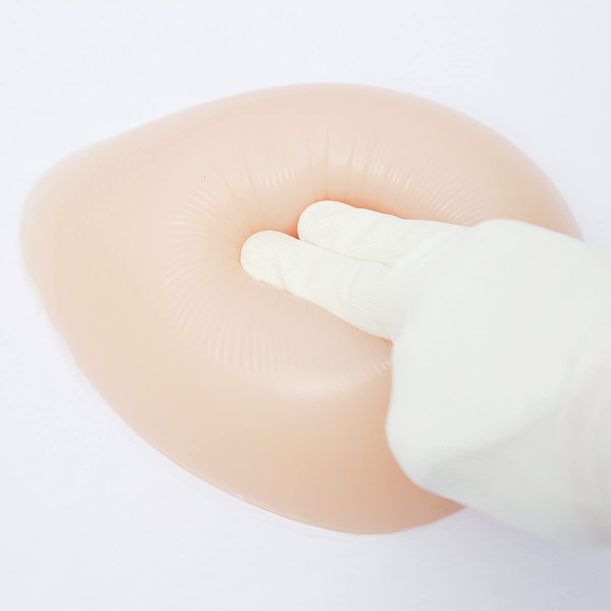 Silikonowe podkładki do biustonosza wkładki wzmacniacz piersi podkładki push up dekolt, zdejmowane damskie wygodne sportowe miseczki wkładka do biustonosza do bikini top strój kąpielowy zbieranie (kolor: biały, rozmiar: D)