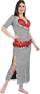 فستان رقص شرقي من جازيل، تصميم مخطط مع حمالة صدر مزينة بالترتر الاحمر، قماش ناعم قابل للتمدد، مقاس مريح مع فتحة جانبية وعملات مزخرفة، مثالي للعروض والحفلات المنزلية، اسود وابيض