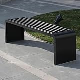 Pratique et prêt à l'emploi : livré entièrement assemblé pour une utilisation immédiate, le banc comprend des trous pré-percés dans les pieds pour une fixation au sol optionnelle, offrant une stabilité supplémentaire dans n'importe quel endroit.