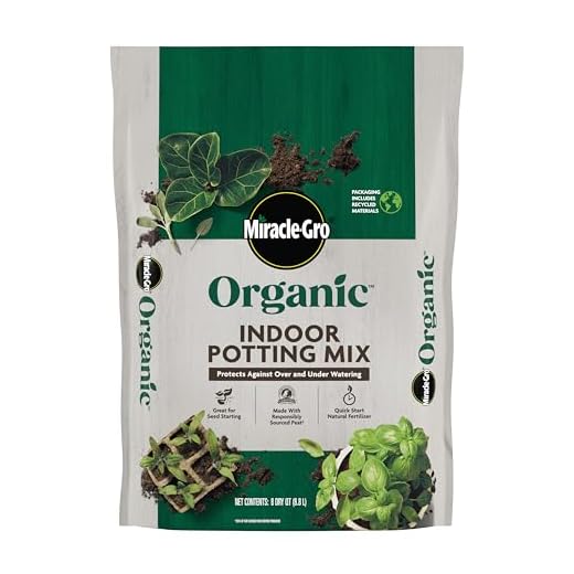 Miracle-Gro Organic Indoor Potting Mix, Protects Against Over and Under Watering, for Indoor Container Plants, Houseplants and Starter Plants, OMRI Listed, 8 qt.