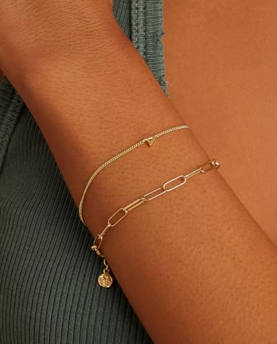 gorjana - Wilder Mini Alphabet Bracelet 6"-7" - 18k Gold or Silver Plated Finish - Personalized Bracelet - Spring Ring Closure - Wearing Stylish Link Bracelet - Timeless and Versatile2