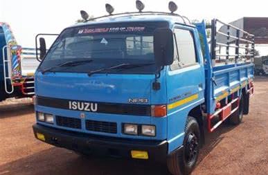 FDONG Yellow Fog lamp For Isuzu CAMMANDO NPR115 NKR85,GMC, NHR NPR HICOM (RH-Passenger Side)