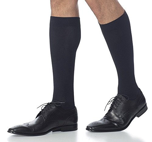 Image of SIGVARIS Men's Style Microfiber 820 Closed Toe Calf-High Socks 20-30mmHg