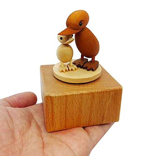 LILYXIN Wooden Duck Musical Box Ornament, Retro Mechanical Melody Keepsake, Elegant Tabletop Duck Music Box Decor, Gift for Family & Friends
