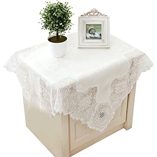 Nappe en dentelle pour masquer les rayures et décorer une petite table basse ovale - 4