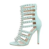 High Heel Sandaletten für Damen sind ein optisch toller Begleiter durch den Sommer. Durch den Absatz sorgen sie für feminine Eleganz, die Variante mit Plateau zaubert endlos lange Beine. Zu den beliebten Farbtönen zählen vor allem Weiß, Silber, Schwarz, Braun und Beige. Die hübschen Schuhe passen wunderbar zum luftigen Sommerkleid, aber auch zu extravaganteren Kleidern bei Festen oder einem gehobenen Dinner.