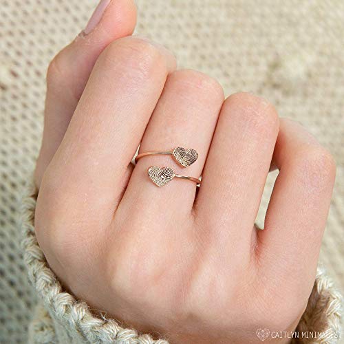 CAITLYNMINIMALIST 18K Gold Plated 925 Sterling Silver Double Heart Fingerprint Wrap Ring Custom Photo Jewelry Adjustable Friendship Promise Ring Gift for Women2