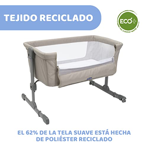 KEERCIGA Chicco Next2Me Essential Lit Bébé Cododo Dune avec Matelas, Côté Repliable, Hauteur Réglable, Fenêtre en Filet, Roues et Sac de Voyage - 0-6 Mois, 9 kg
