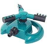 【MULTIUSOS】 El rociador de césped se puede usar para césped, agricultura, viveros y riego de césped, hogar, jardín, patio, carretera, riego de invernaderos. Los rociadores de césped también se pueden usar para el tiempo de juego de los niños. ¡Haga que su hijo se divierta en los aspersores de su jardín y césped!