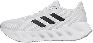 حذاء رياضي للجري سويتش رن للنساء من اديداس