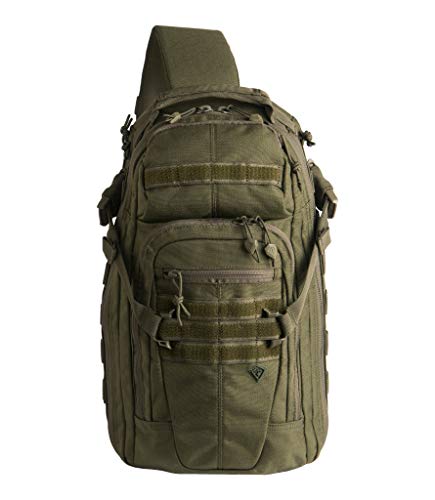Mochila Crosshatch Sling OD Green de First Tactical para transporte cruzado diario