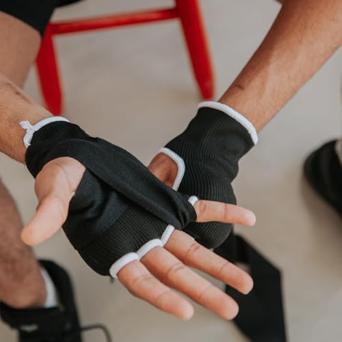 Everlast Core Quickwraps – Comfortable Neoprene-Elastic, Supportive Hand & Wrist Protection, Hook & Loop Closure, High-Density Foam Knuckle Padding – Great for Training, Boxing, MMA, Fitness by Everlast - Image 4