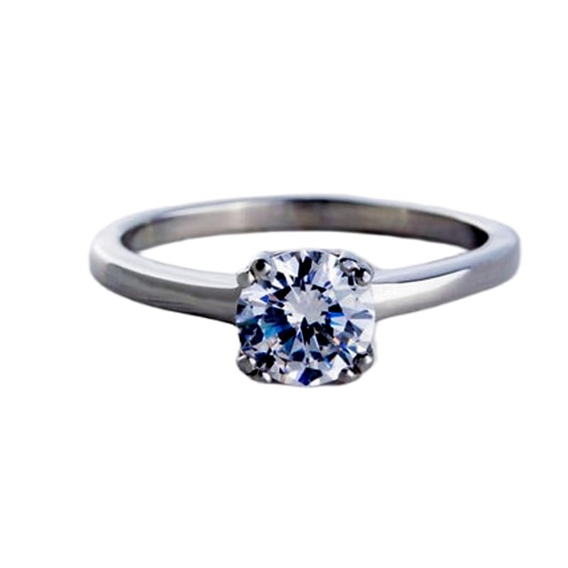 Bague moissanite solitaire en argent, le cadeau de fiançailles idéal pour elle