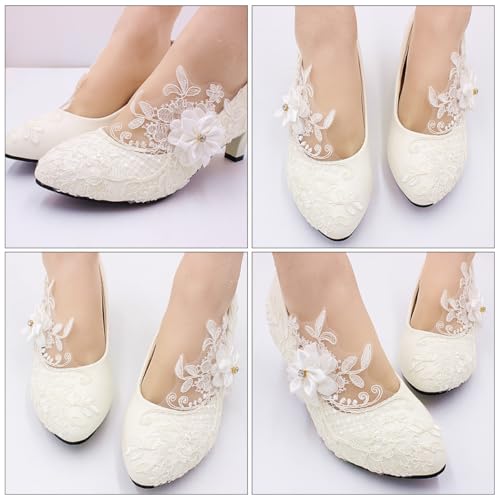 Chaussures de mariage en dentelle blanche raffinée et bout décoratif