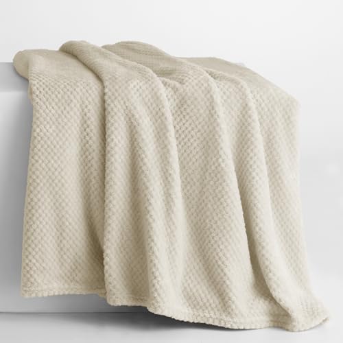 RESTILO Kuscheldecke 70x150 cm beige Decke Microfaser Wohndecke Tagesdecke Fleece weich sanft kuschelig skandinavischer Stil Cappuccino Henry