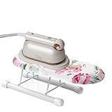 Tragbar und kompakt: Tisch-Bügelbrett ist einfach zu bedienen und aufzubewahren. Das kompakte, faltbare Design macht es tragbares, faltbares Bügelzubehör für Zuhause und Reisen, ideal für kleine Räume wie Schlafsäle oder Wohnungen.