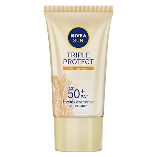 NIVEA SUN Protetor Solar Facial Tripla Proteção Loção Antissinais FPS 50 40ml - Com fórmula ultraleve e alta proteção, esse protetor solar tem triplo combate contra os raios UVA/UVB, radicais livres e luz visível, além de aumentar a produção de colágeno e reduzir rugas e linhas de expressão