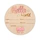 Nogeqi Rosa Meilensteinkarten Baby Holz Schild Personalisiert Baby Hallo Welt Ankündigungsschilder Hello World Willkommensschild für Neugeborene Rund Holz Geburtsanzeige für Schwangere Werdende Eltern