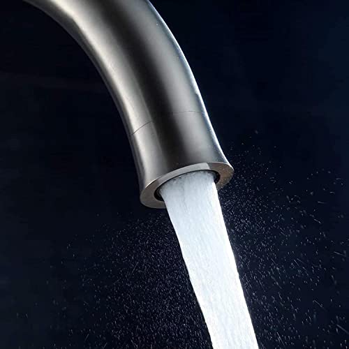 Robinet de cuisine moderne en acier inoxydable brossé premium