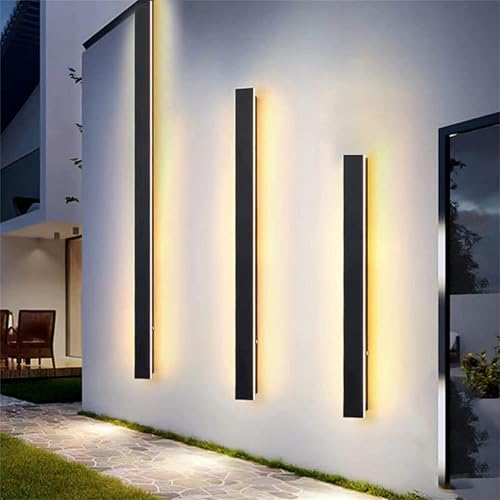 Applique murale extérieur LED pour terrasse et cour lampe longue noire ambiance blanc chaud