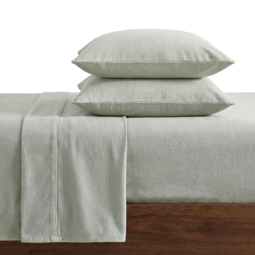 Eddie Bauer - Full Sheet Set with Fitted Sheet & Pillowcases by Eddie Bauer - Used condition - US$30.13
