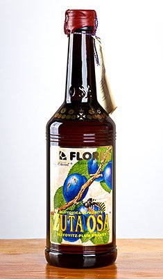 Žuta Osa Šljivovica (Die gelbe Wespe) Sliwowitz Slivovitz Sljiva Pflaumenschnaps Rakija 0,7l