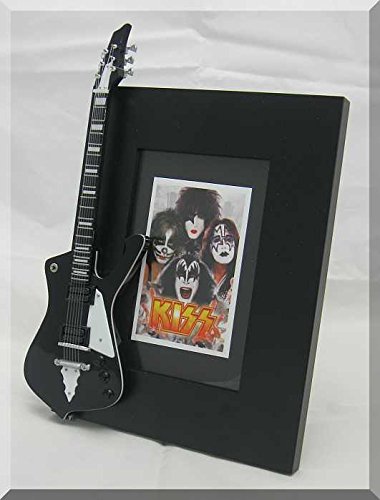 Amazon.co.jp: KISS キッス ミニチュア ギター付きピクチャー