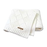 Gut verarbeitete Babydecke aus besonders weichem Strickmaterial, perfekte Decke für unser Baby