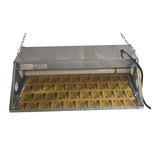 Zanzariera Stickfly a Norme HACCP. Sterminatore di Mosche e Zanzare con 2 Lampade Attiniche da 15 W e 1 Cartoncino Adesivo in Dotazione. Cm 33,3 x 48 x H 14. Prodotto italiano