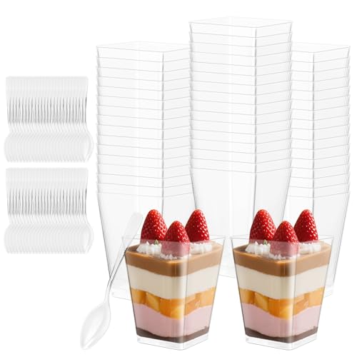 Ezvsevuo 50 Stück Desserttasse mit 50 Stück Löffeln,160ml Dessertbecher Set,Eckig Plastik Dessertgläser Wiederverwendbar für DIY Dessert Mousse Pudding Eiscreme Joghurt - für Party Picknick Hochzeit