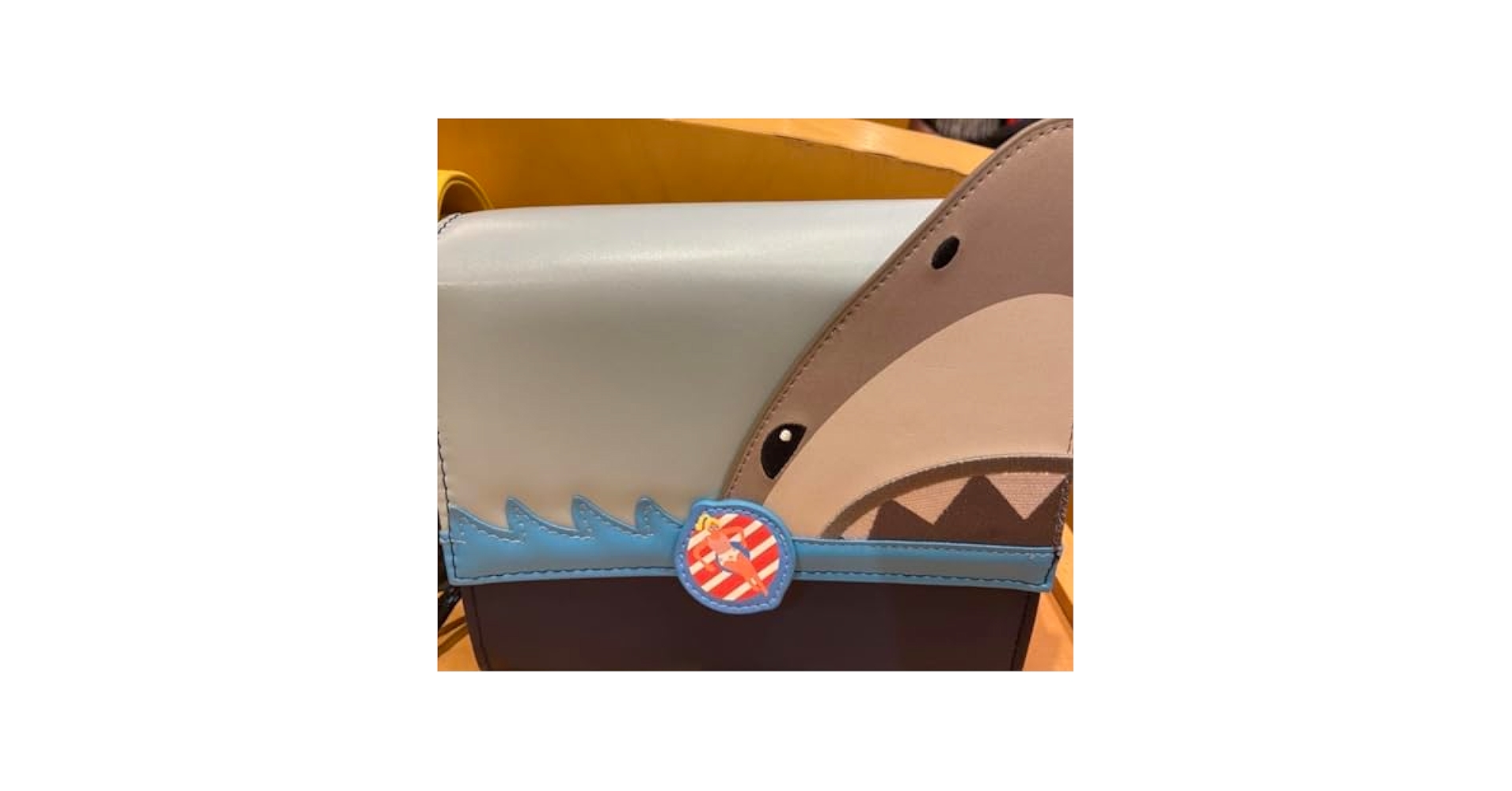 USJ ユニバ バイオハザード ショルダーバッグ 3WAYバッグ d64572 Amazon.co.jp: USJ ユニバ バイオハザード ショルダーバッグ