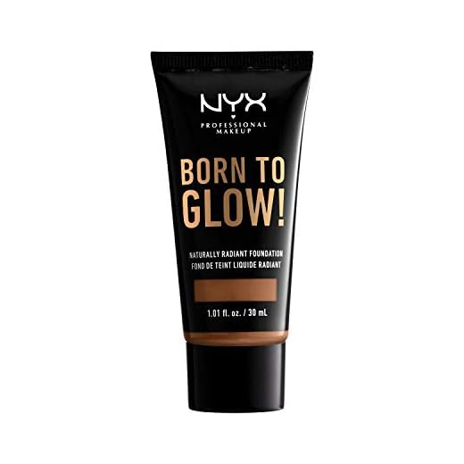 NYX Professional Makeup Fond de Teint Éclat Born to Glow, Fini Éclatant, Couvrance Moyenne Modulable, Formule Vegan, Teinte : Cappuccino