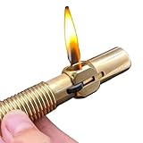 Fiamma morbida antivento, una scelta sofisticata: la fiamma è morbida e stabile e il design antivento blocca efficacemente il vento. Ideale for accendere candele o incenso, non produce calore intenso, aggiungendo un tocco rituale alla vita quotidiana e rimane affidabile anche in condizioni di vento.