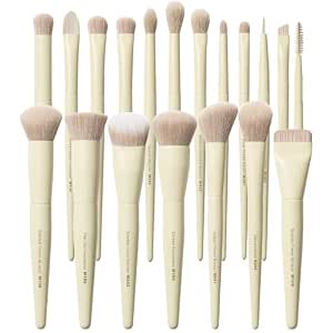 Buttery Blends 18-Piece Face & Eye Makeup Brush Set