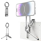 【Nouvelle mise à niveau】1. Dépliez le crochet d'extrémité pour l'accrocher, ce qui est excellent pour le vlogging. Ce trépied est conçu pour les amateurs de photographie et les vloggers. En mode crochet, vous pouvez prendre des photos depuis le bas et sous des angles uniques. 2. Le dessous est également équipé d'une plaque magnétique dont l'aimant puissant intégré adhère aux objets métalliques tels que les appareils ménagers et les équipements de fitness.