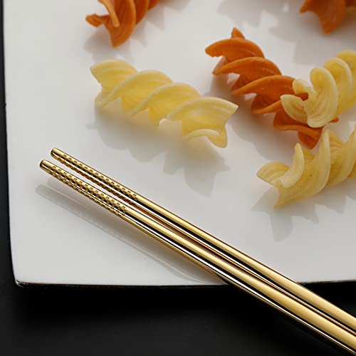 DEVICO Portable Utensils, Travel Camping Cutlery Set, 8-Piece including Knife Fork Spoon Chopsticks Cleaning Brush Straws Portable Case, Stainless Steel Flatware set - immagine 4