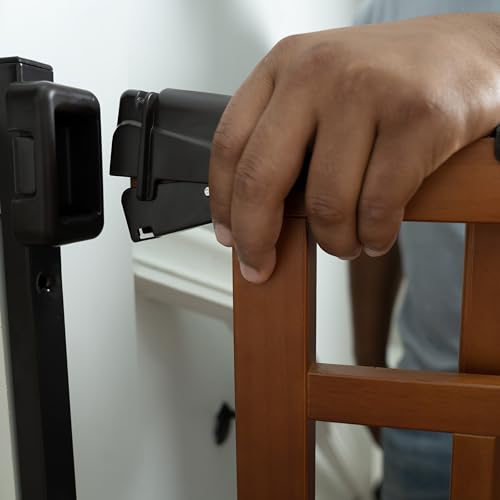Summer Infant Wood Banister & Stair Safety Pet and Baby Gate, 32\"-48\" Wide, 33\" Tall, Install Banister to Banister or Wall, or Wall to Wall in Doorway or Stairway, Banister and Hardware Mounts - Oak - Thumbnail 5